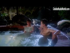 Cynthia Stevenson in Player (1992) 5