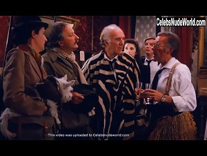 Dominique Blanc in Milou en mai (1990) 14