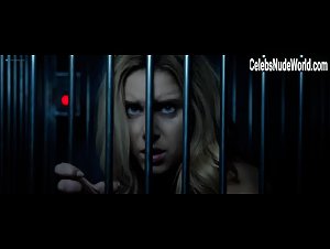 Elisabeth Hower in Escape Room (2017) 10
