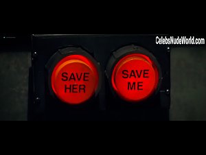 Elisabeth Hower in Escape Room (2017) 2