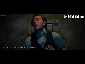 Elisabeth Hower in Escape Room (2017) 8