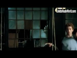 Elisabetta Rocchetti in Keller - Teenage Wasteland (2005) 3