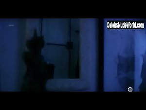 Gabriella Pession in La porta rossa (series) (2017) 4