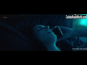 Heida Reed Flahing , boobs in Stella Blomkvist (series) (2017) 8