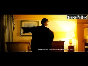 Kim Hye-Soo nude, side boobs scene in Tajja (2006) 11