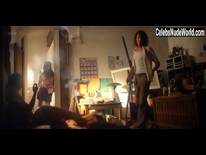 Laura Bellini in Trust (series) (2018) 11