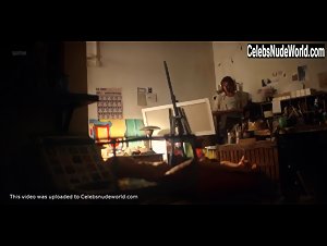 Laura Bellini in Trust (series) (2018) 4