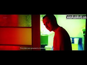 Jelly Howie in Loom (short) (2002) 2