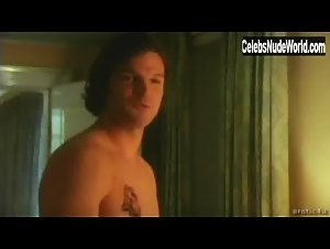 Jessica Schwarz Hot , Kisssing in Kalter Fruhling (2004) 17