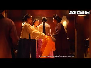 Jo Yeo-jeong Exotic , Hot in Hoo-goong: Je-wang-eui cheob (2012) 1
