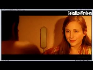 Julie Depardieu in Les temoins (2007)