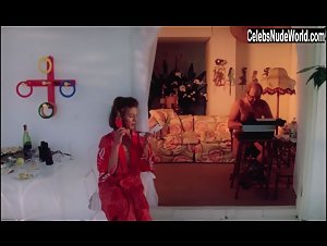 Juliet Stevenson in Drowning by Numbers (1988) 8