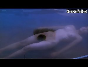 Jung Suh sex scene in Seom (2000) 18
