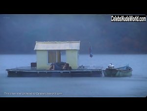 Jung Suh sex scene in Seom (2000) 5