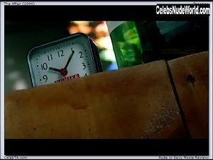 Kelsey Oldershaw Outdoor , Brunette in Affair (2004) 3