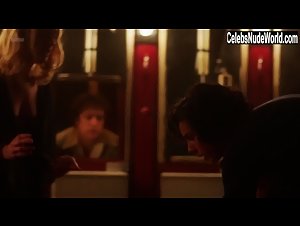 Kim Director in Deuce (series) (2017) 4