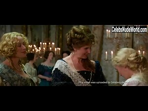 Kirsty Oswald in A Little Chaos (2014) 5