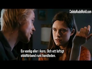 Krista Kosonen in Kaikella rakkaudella (2013) 1