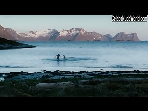 Krista Kosonen in Kaikella rakkaudella (2013) 15