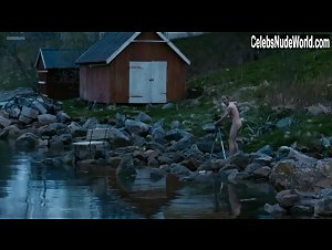 Krista Kosonen in Kaikella rakkaudella (2013) 17