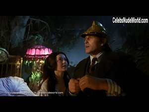 Bozena Adamek in Sanatorium pod klepsydra (1973) 6