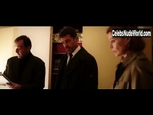 Blanche Leleu in L'affaire SK1 (2014) 18