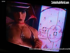 Beverly Hotsprings in Judas Kiss (1998) 12