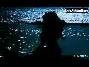 Barbara Livi in La rumbera (1998) 3