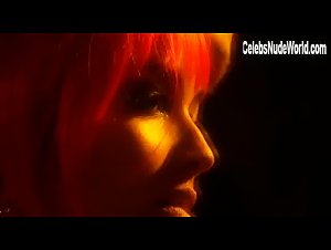 Berenice Marlohe in Equipe medicale d'urgence (series) (2006) 16