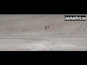 Camilla Lehmann in Azurit: Stay (music video) (2014) 13