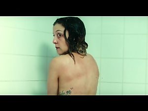 Camille Lellouche in Grand Central (2013) 19