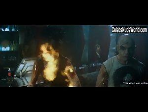 Aaliyah Sexy Dress , Fetish In Queen of the Damned (2002) 12