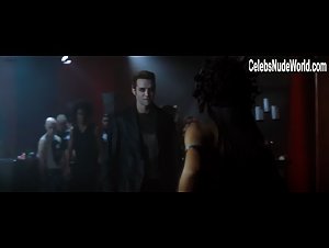 Aaliyah Sexy Dress , Fetish In Queen of the Damned (2002) 7