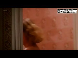 Agnes Cassandre Explicit , boobs In On ne meurt que deux fois (1985) 19