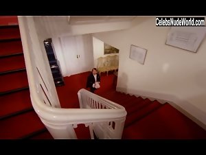 Agnete Wahl Public Nudity , Perfect Butt In Takt og tone i himmelsengen (1972) 19
