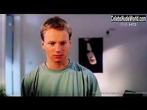 Agnieszka Krukowna boobs , Bathtub In Fuks (1999) 2