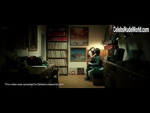 Agnieszka Michalska Stockings , Lingerie In Ostatnia rodzina (2016) 10