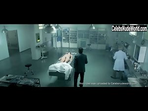 Agustina Simonini nude , boobs In Tesis sobre un homicidio (2013) 13