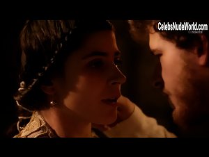 Aida Oset in Ermessenda (series) (2011) 6