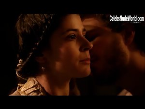 Aida Oset in Ermessenda (series) (2011) 9