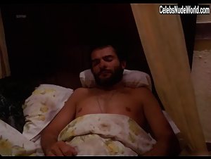 Assunta Perez in Longo Caminho da Morte (1972) 2