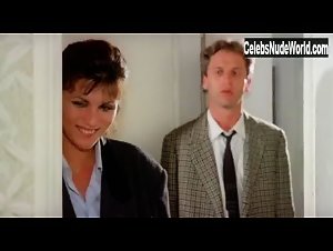 Alessandra Izzo in Desiderando Giulia (1986) 17