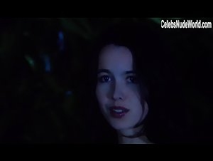 Alexandra Pic in Les deux orphelines vampires (1997) 12