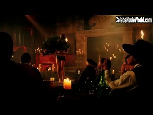 Alexandria DeBerry in From Dusk Till Dawn (series) (2014) 1