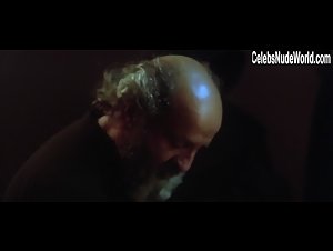 Ascension Moreno in Escalofrio (1978) 9
