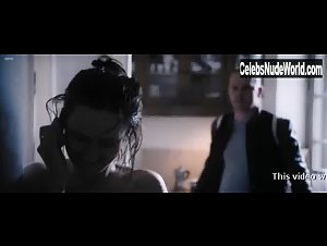 Alicja Szkamruk in Drogowka (2013) 18