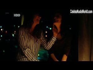 Arieta Correa in A Vida Secreta dos Casais (series) (2017) 11