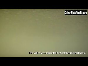 Amanda Acosta in Pelo Ouvido (short) (2008) 7