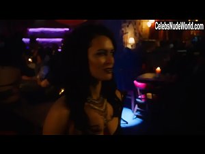 Amanda Moreno in From Dusk Till Dawn (series) (2014) 5