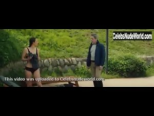 Antonia Zegers in Los Perros (2017) 5